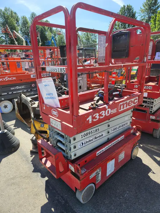 2019 MEC 1330SE Scissor Lift