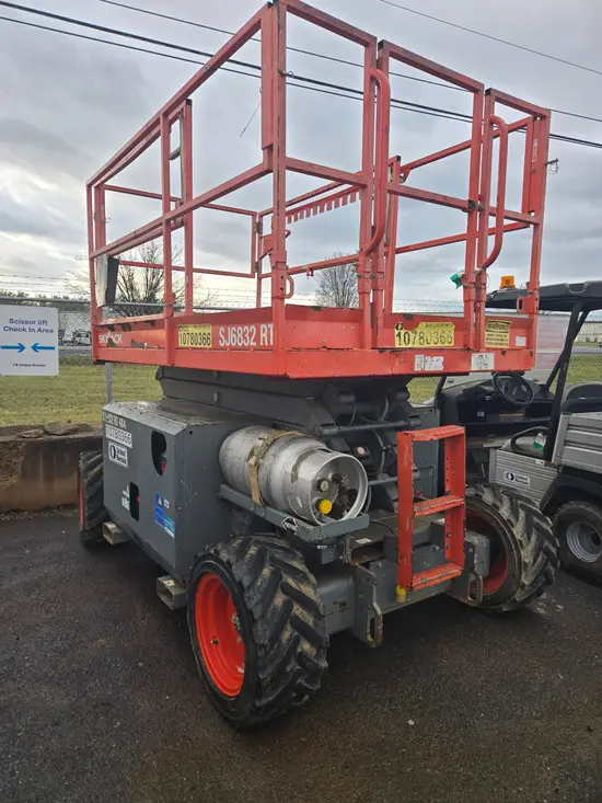 2018 Skyjack SJ6832RT Rough Terrain Scissor Lift