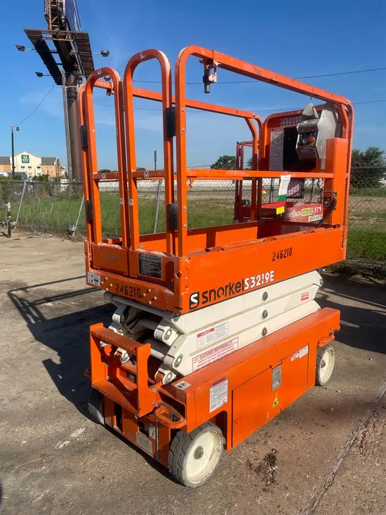 2020 Snorkel S3219E Scissor Lift