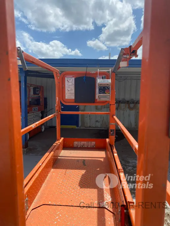 2019 Snorkel S3226E Scissor Lift