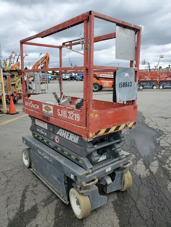 2015 Skyjack SJIII3219 Scissor Lift