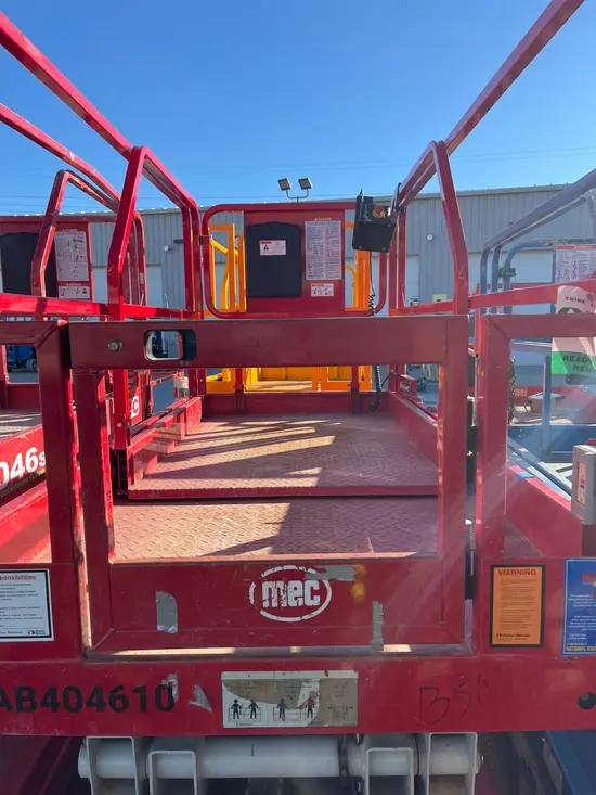 2018 MEC 4046SE Scissor Lift
