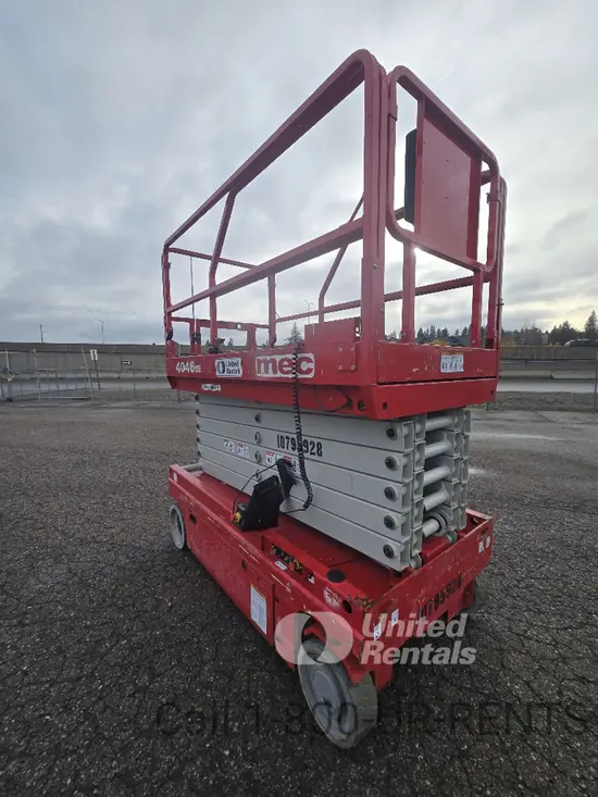 2018 MEC 4046SE Scissor Lift