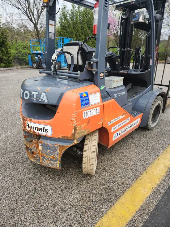 2019 Toyota 8FGU25 Warehouse Forklift