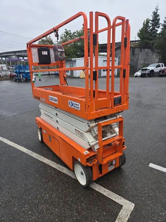 2019 Snorkel S3226E Scissor Lift
