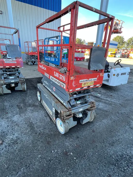 2018 Skyjack SJIII3219 Scissor Lift