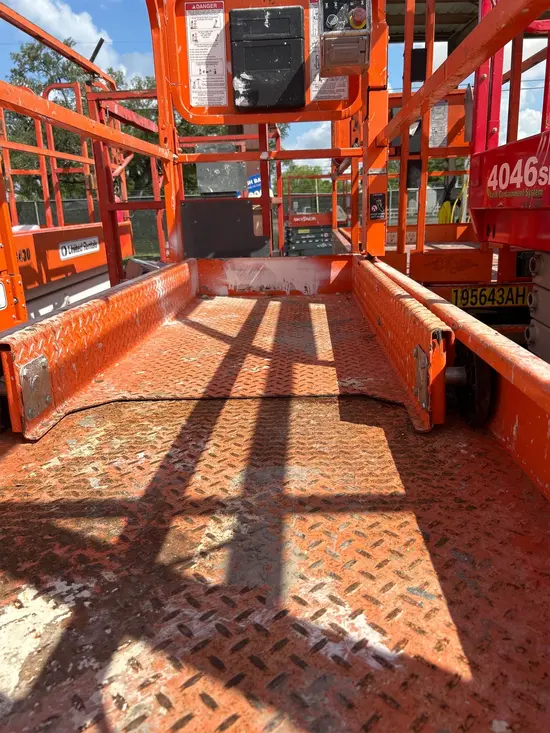 2019 Snorkel S3226E Scissor Lift