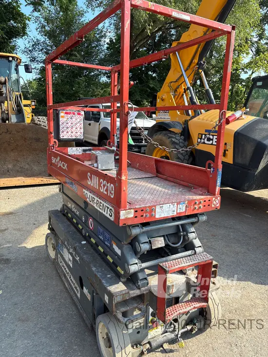2017 Skyjack SJIII3219 Scissor Lift