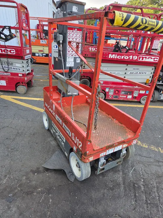 2017 Skyjack SJ12 Self-Propelled One-Person Lift