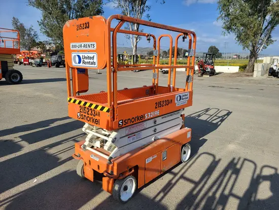 2018 Snorkel S3219E Scissor Lift
