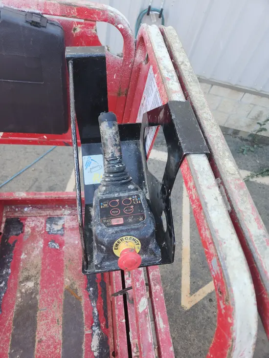 2017 MEC 1330SE Scissor Lift