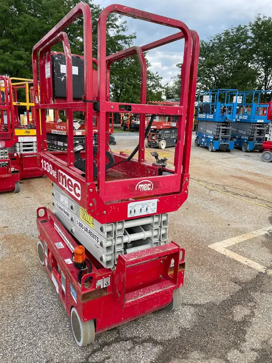 2018 MEC 1330SE Scissor Lift