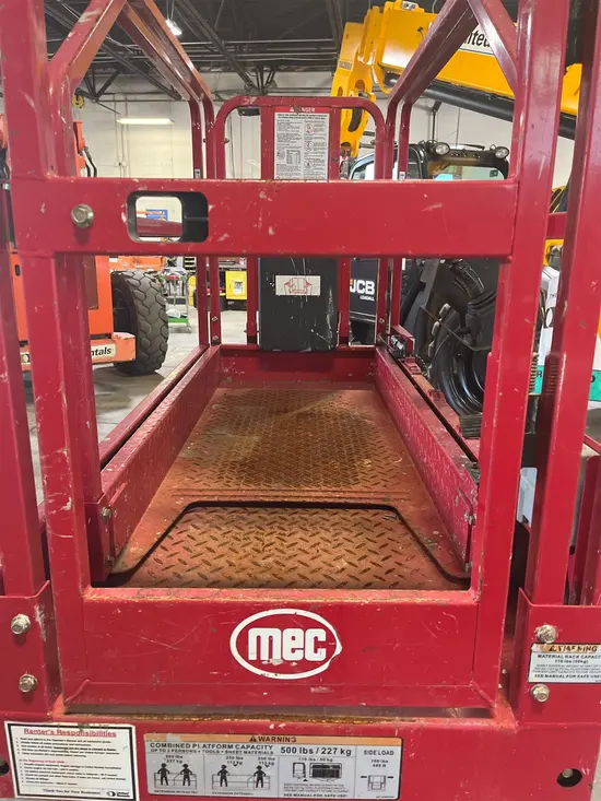 2018 MEC 1930SE Scissor Lift