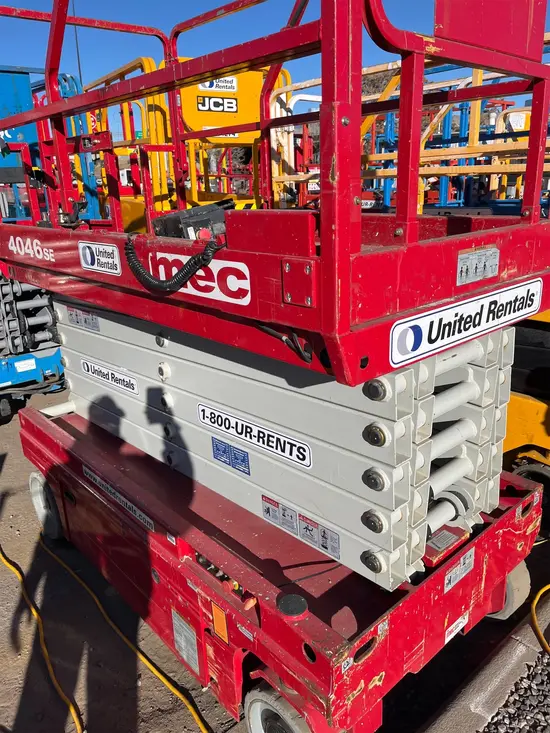 2017 MEC 4046SE Scissor Lift