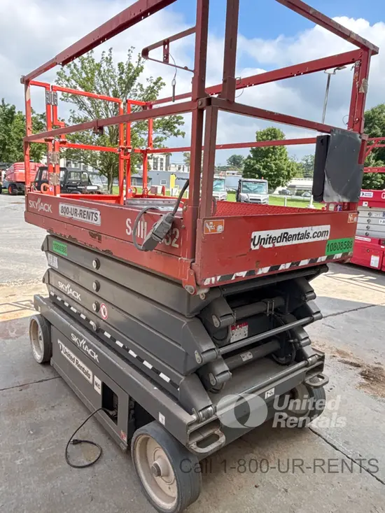 2018 Skyjack SJIII4632 Scissor Lift