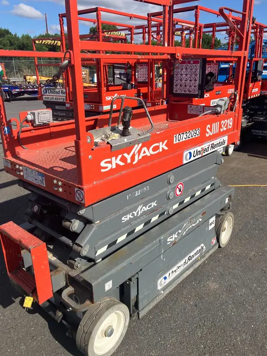 2018 Skyjack SJIII3219 Scissor Lift