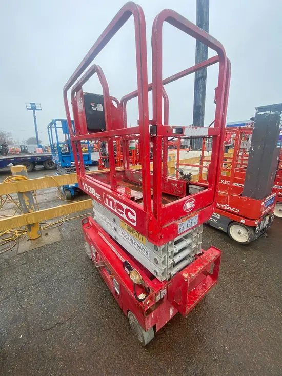 2017 MEC 1330SE Scissor Lift