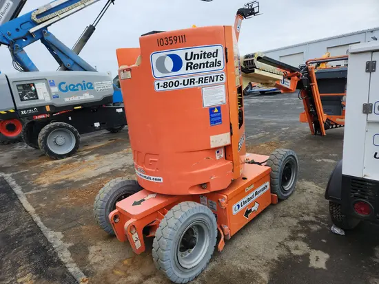 2015 JLG E300AJP Articulating Boom Lift