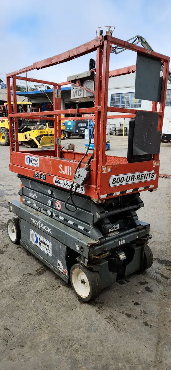 2018 Skyjack SJIII3219 Scissor Lift