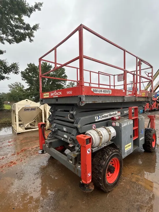 2018 Skyjack SJ8841RT Rough Terrain Scissor Lift