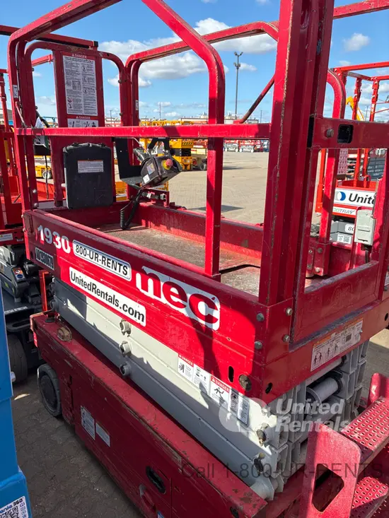 2017 MEC 1930SE Scissor Lift