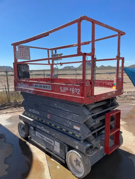 2015 Skyjack SJIII4632 Scissor Lift
