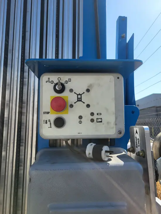 2019 Genie AWP-40SDC Pusharound Lift