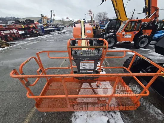 2017 JLG 400S Boom Lift