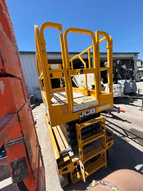 2022 JCB S3246E Scissor Lift