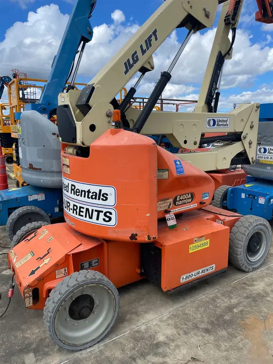 2017 JLG E400AN Articulating Boom Lift