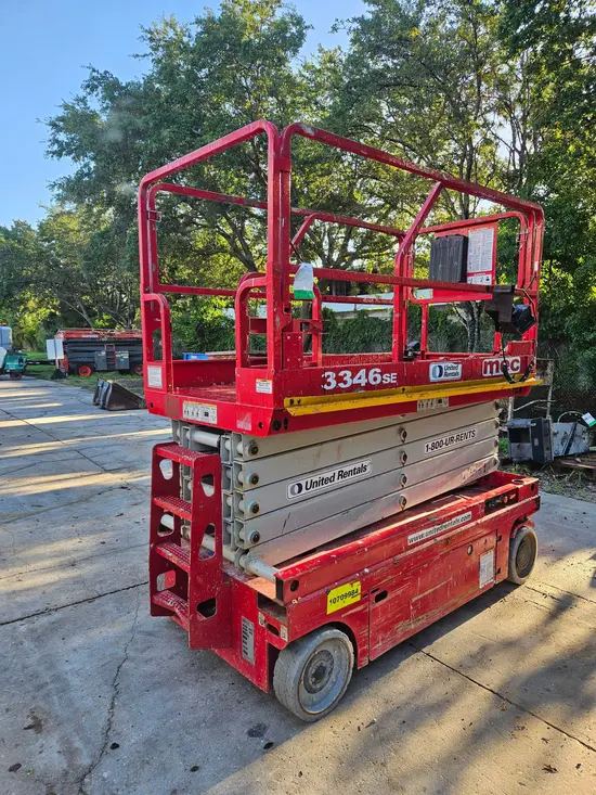 2018 MEC 3346SE Scissor Lift