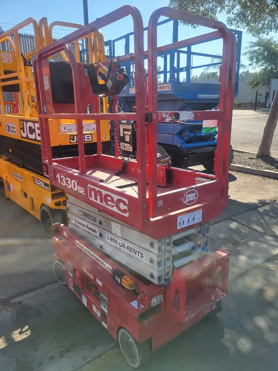 2019 MEC 1330SE Scissor Lift