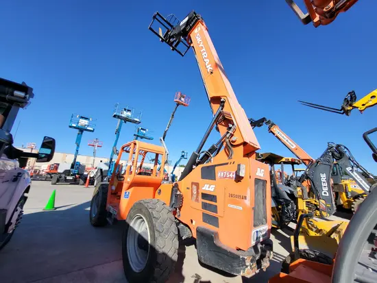 2018 SKYTRAK 10054 Forklift