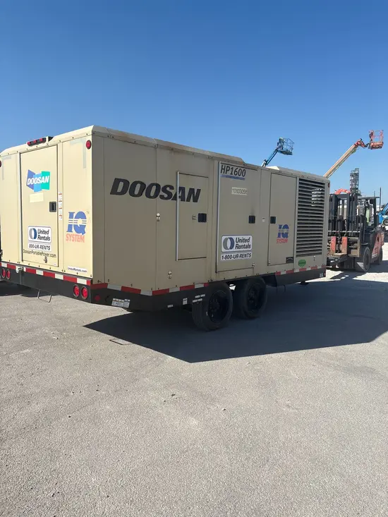 2018 Doosan HP1600WCU-T4FIQ Air Compressor