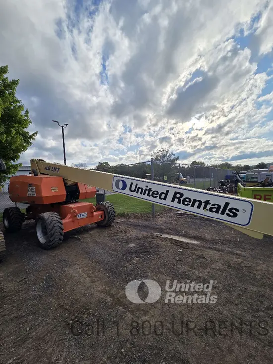 2018 JLG 800S Boom Lift