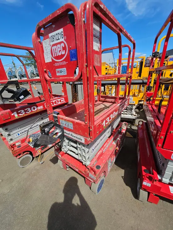 2019 MEC 1330SE Scissor Lift