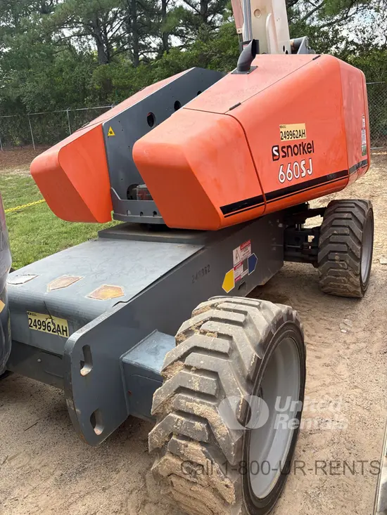 2020 Snorkel 660SJ Boom Lift