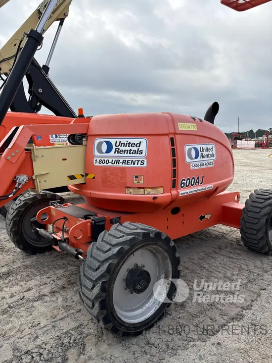 2017 JLG 600AJ Articulating Boom Lift