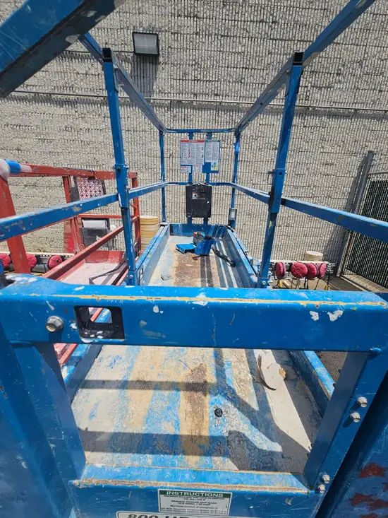 2017 Genie GS-3232 Scissor Lift