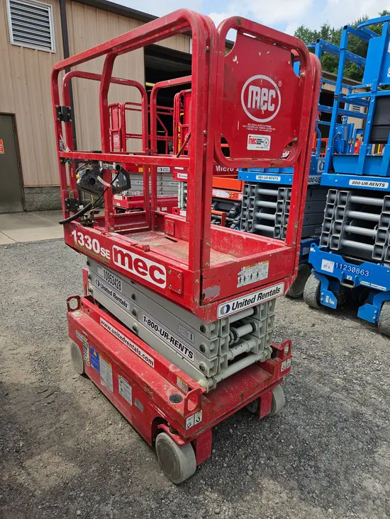 2019 MEC 1330SE Scissor Lift