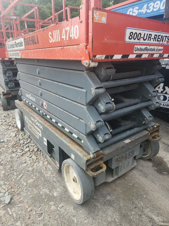 2018 Skyjack SJIII4740 Scissor Lift