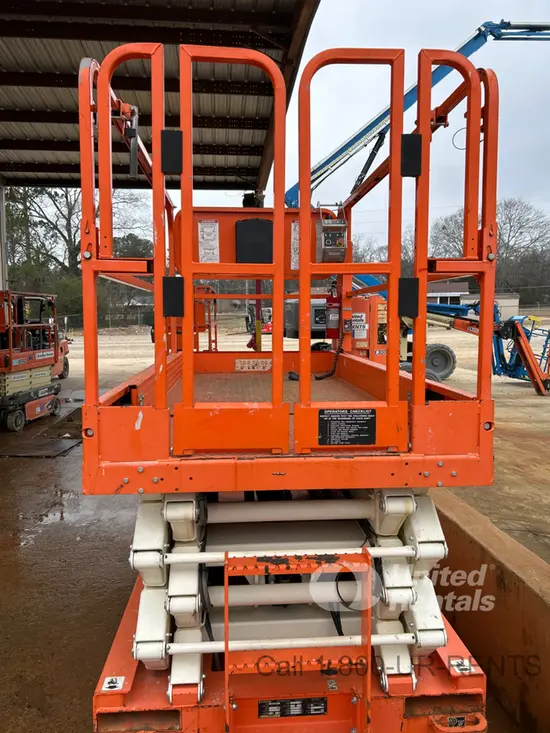 2019 Snorkel S4732E Scissor Lift