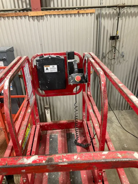 2017 MEC 1330SE Scissor Lift