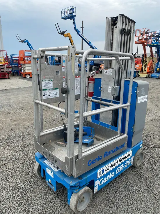 2017 Genie GR-20 Self-Propelled One-Person Lift