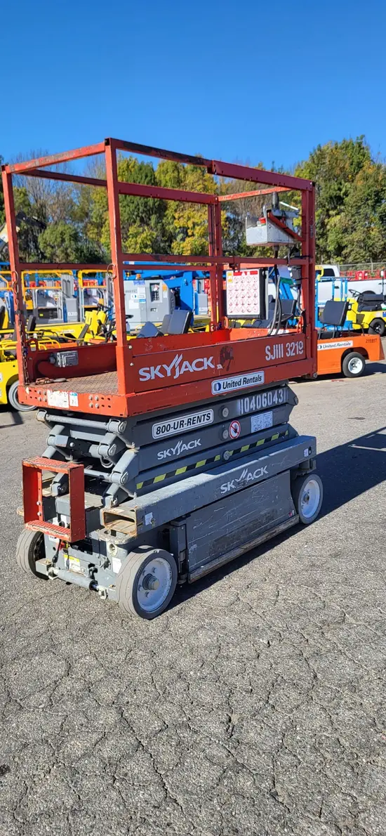 2015 Skyjack SJIII3219 Scissor Lift