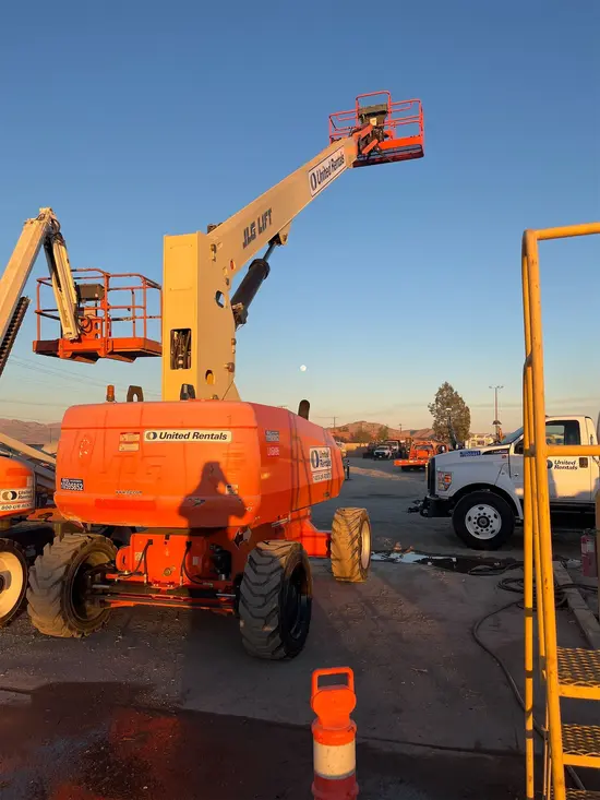 2017 JLG 860SJ Boom Lift
