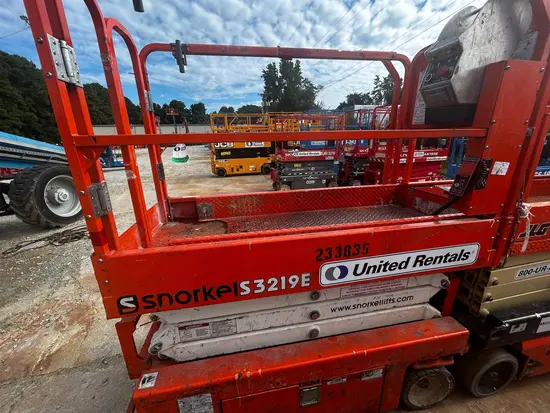 2019 Snorkel S3219E Scissor Lift