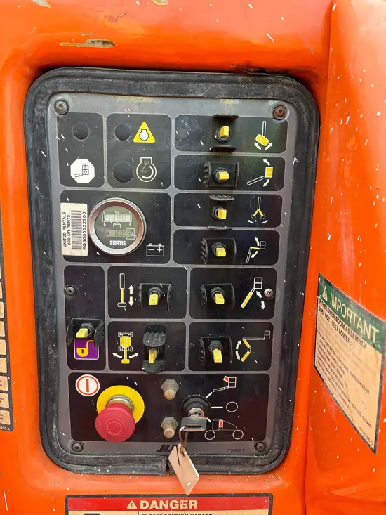 2013 JLG E400AJPN Articulating Boom Lift