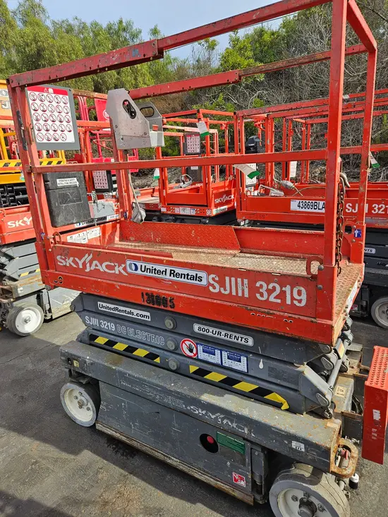 2013 Skyjack SJIII3219 Scissor Lift