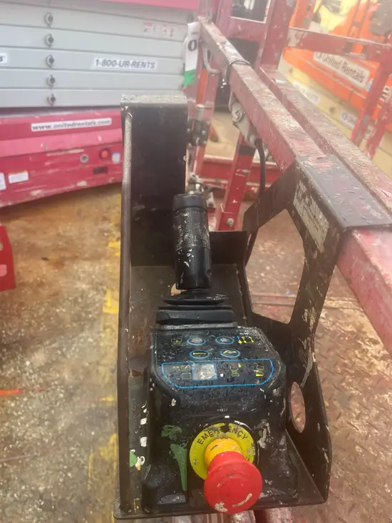2018 MEC MICRO 19 Scissor Lift